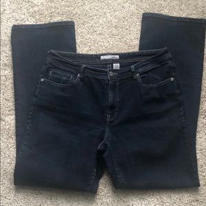 Chico’s Platinum Dark Wash Stretch Denim Reg Fit